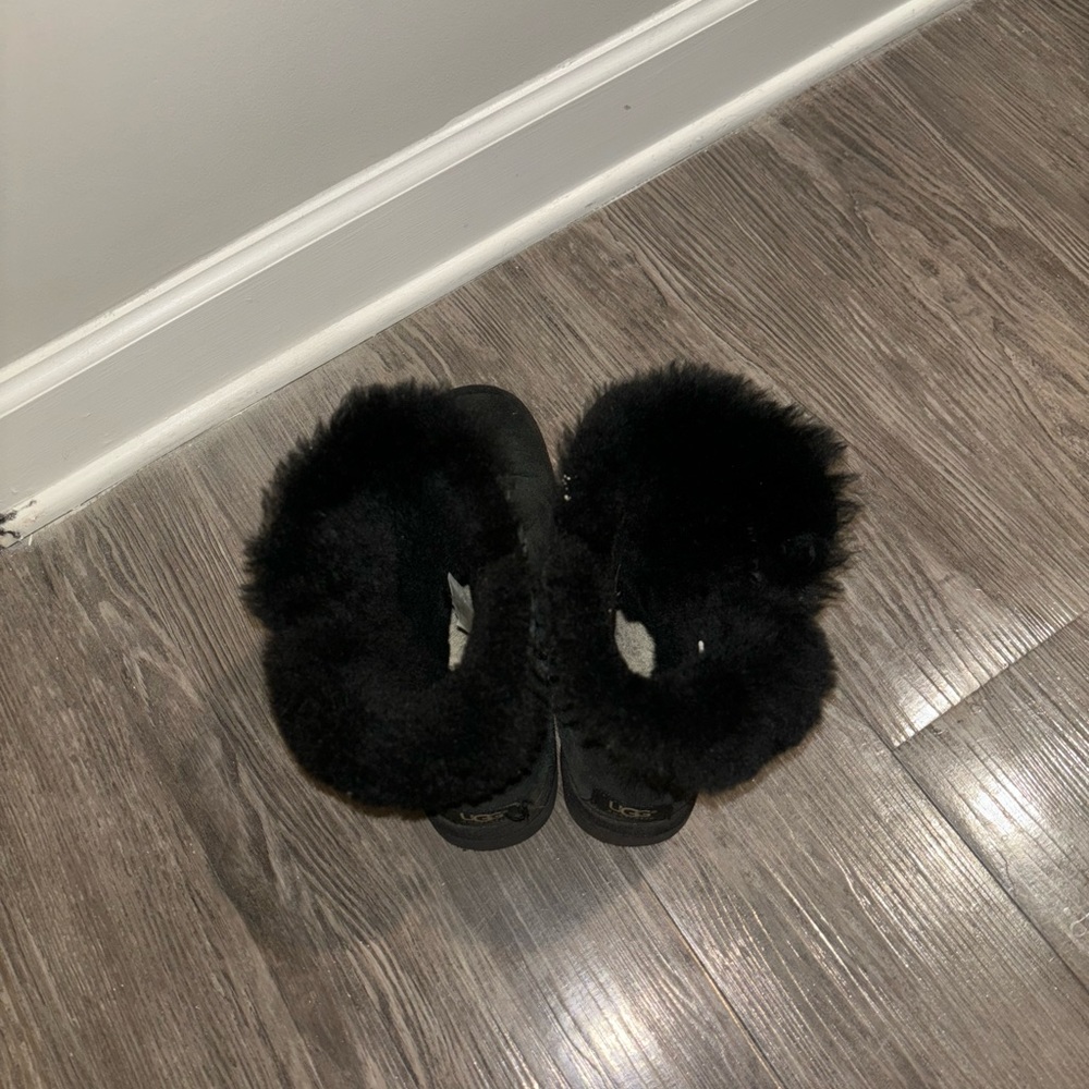 Ugg Mini Bailey Button - image 4